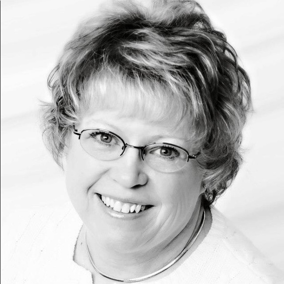 Meet your Posher, Chris - Picture 1 of 1